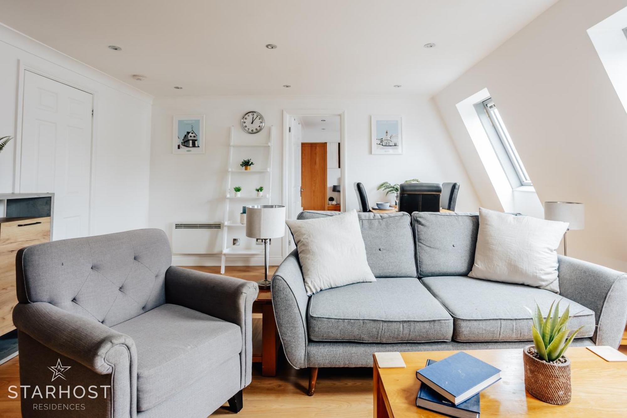 Central 3 Bed Apartment At Regents Court, Newbury Newbury  Luaran gambar