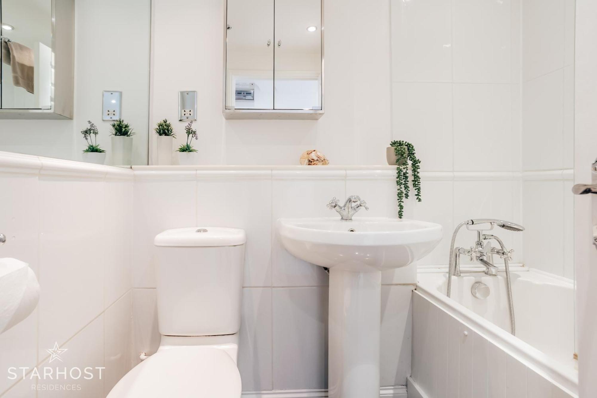 Central 3 Bed Apartment At Regents Court, Newbury Newbury  Luaran gambar