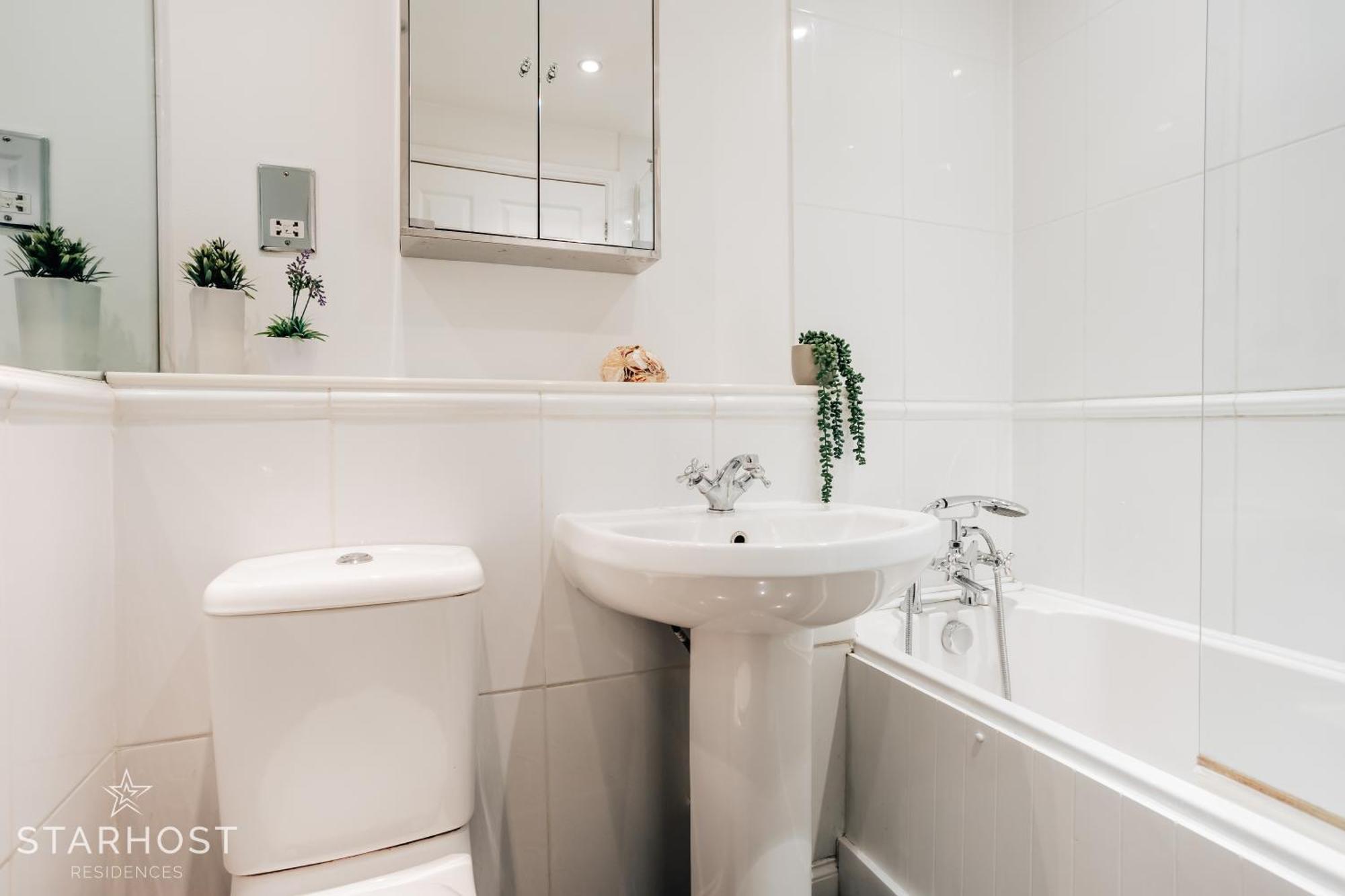 Central 3 Bed Apartment At Regents Court, Newbury Newbury  Luaran gambar